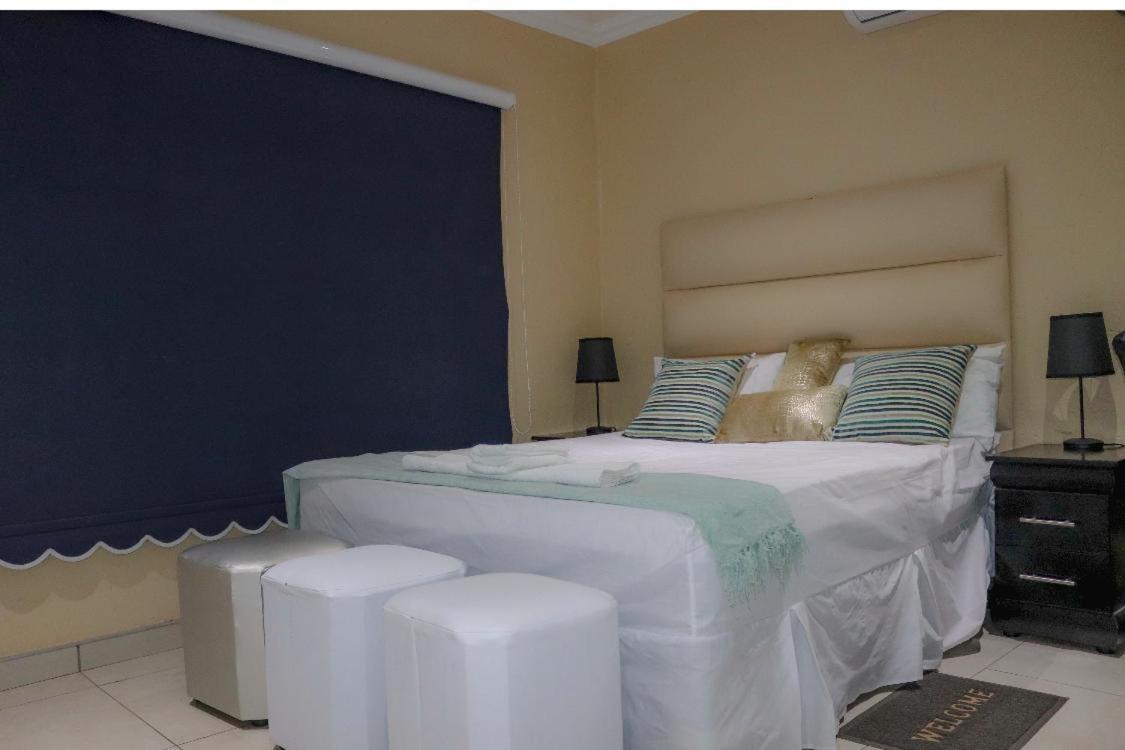 Esther Palace Thohoyandou Luaran gambar